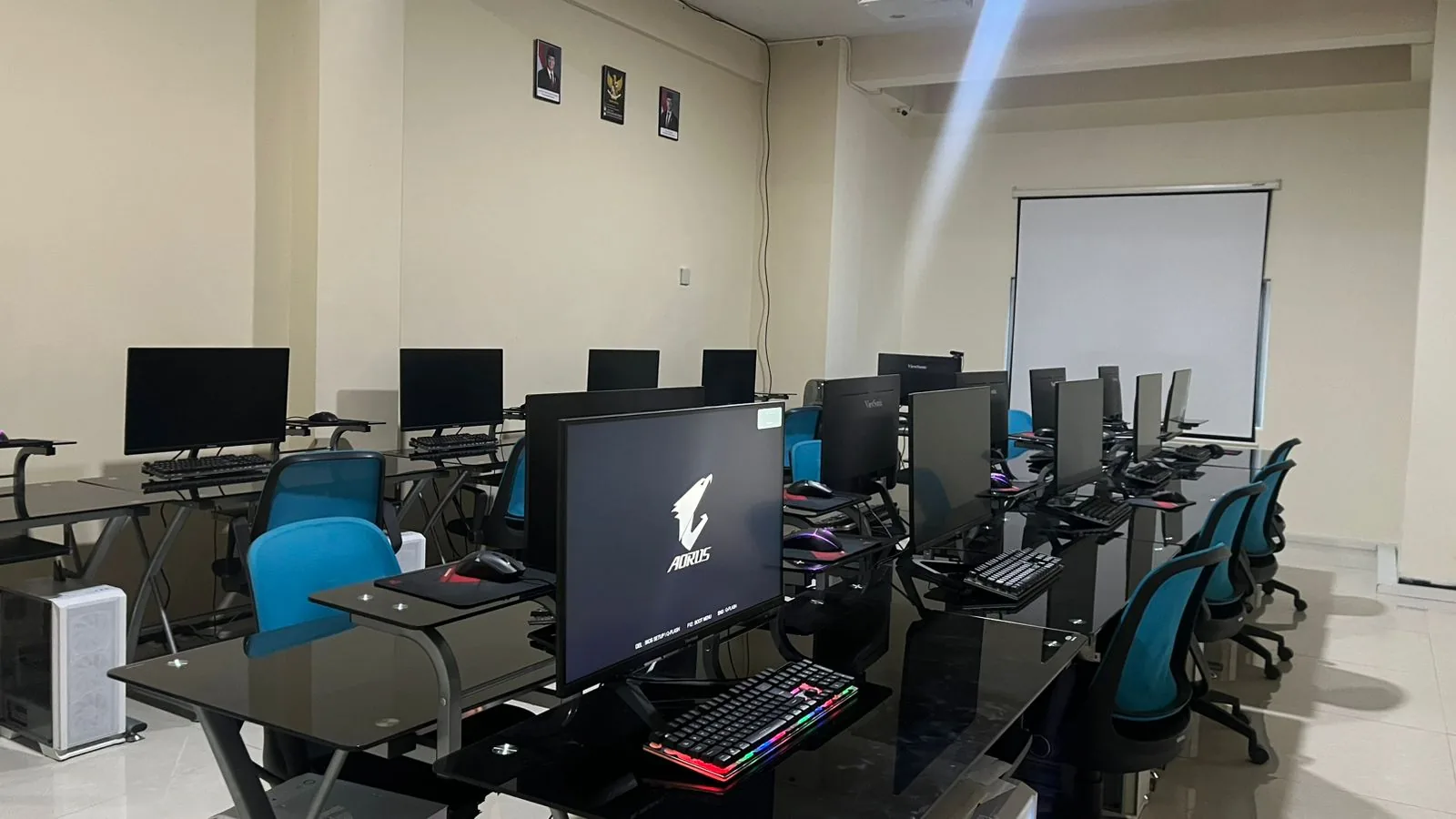 Gaming Lab at GMC School Surabaya